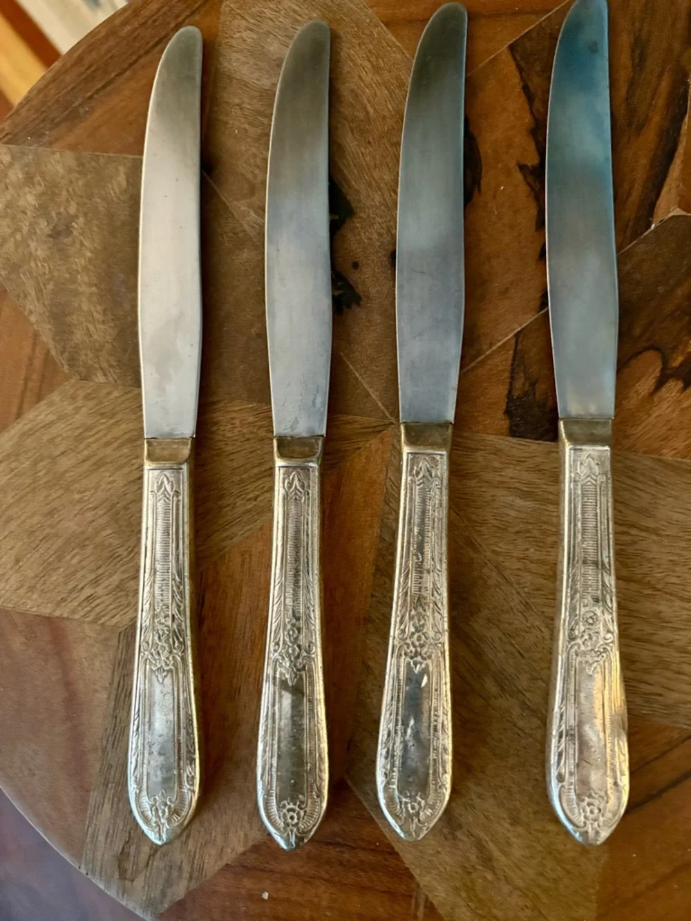 Vintage Ornate Silver Plate Handle Dinner Knives - Set of 4